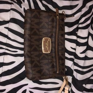 Michael Kors wristlet
